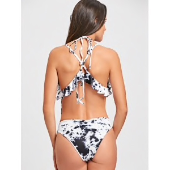 Monokini - Picture 2 of 2